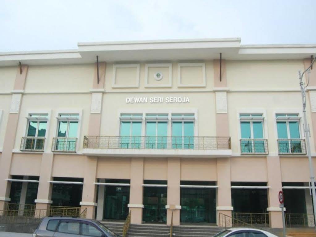Mihrab Hotel Putrajaya Exterior foto